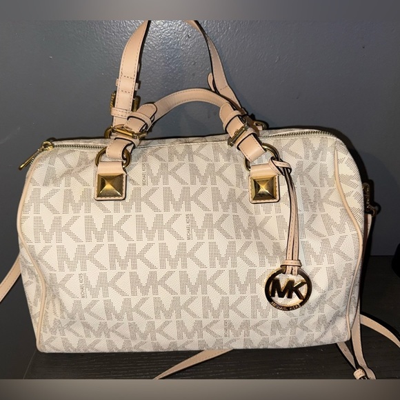 Michael Kors Grayson Vanilla Satchel - Picture 1 of 9